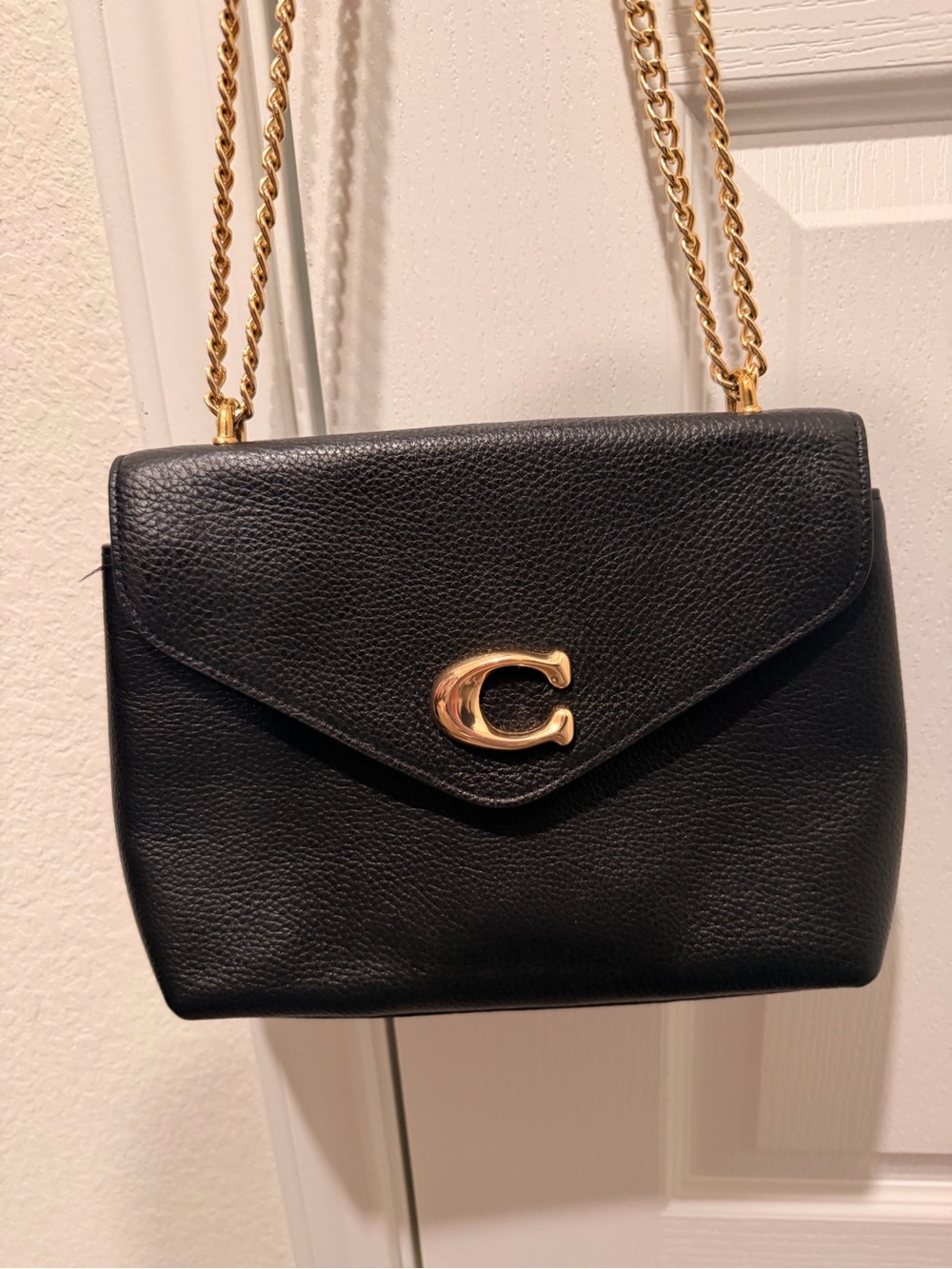 Coach Black Pebbled Leather Crossbody with Gold 'C' and Chain Strap - Picture 2 of 9